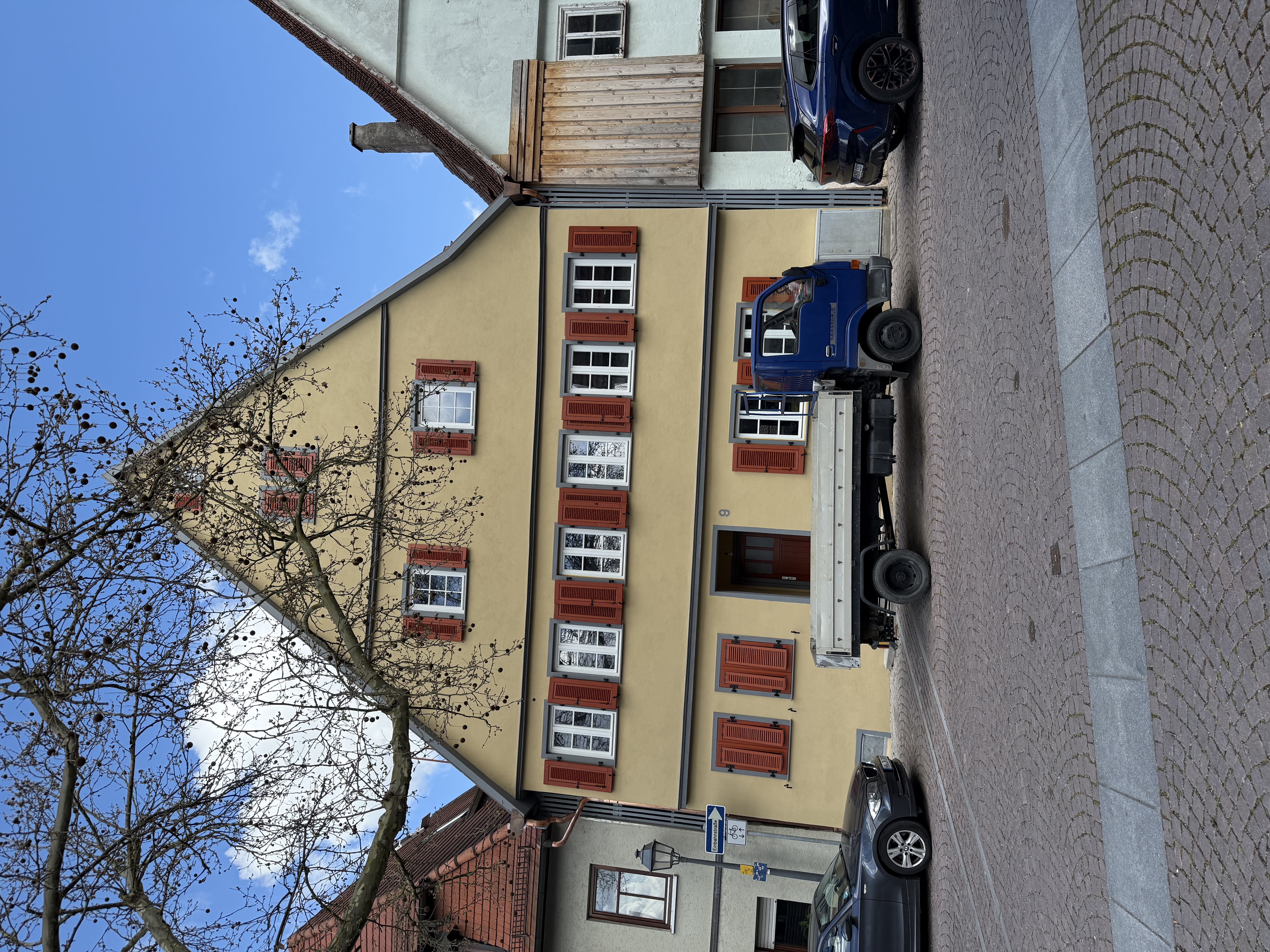 Straßenfassade der Heilbronner Straße 9 nach dem Gerüstabbau